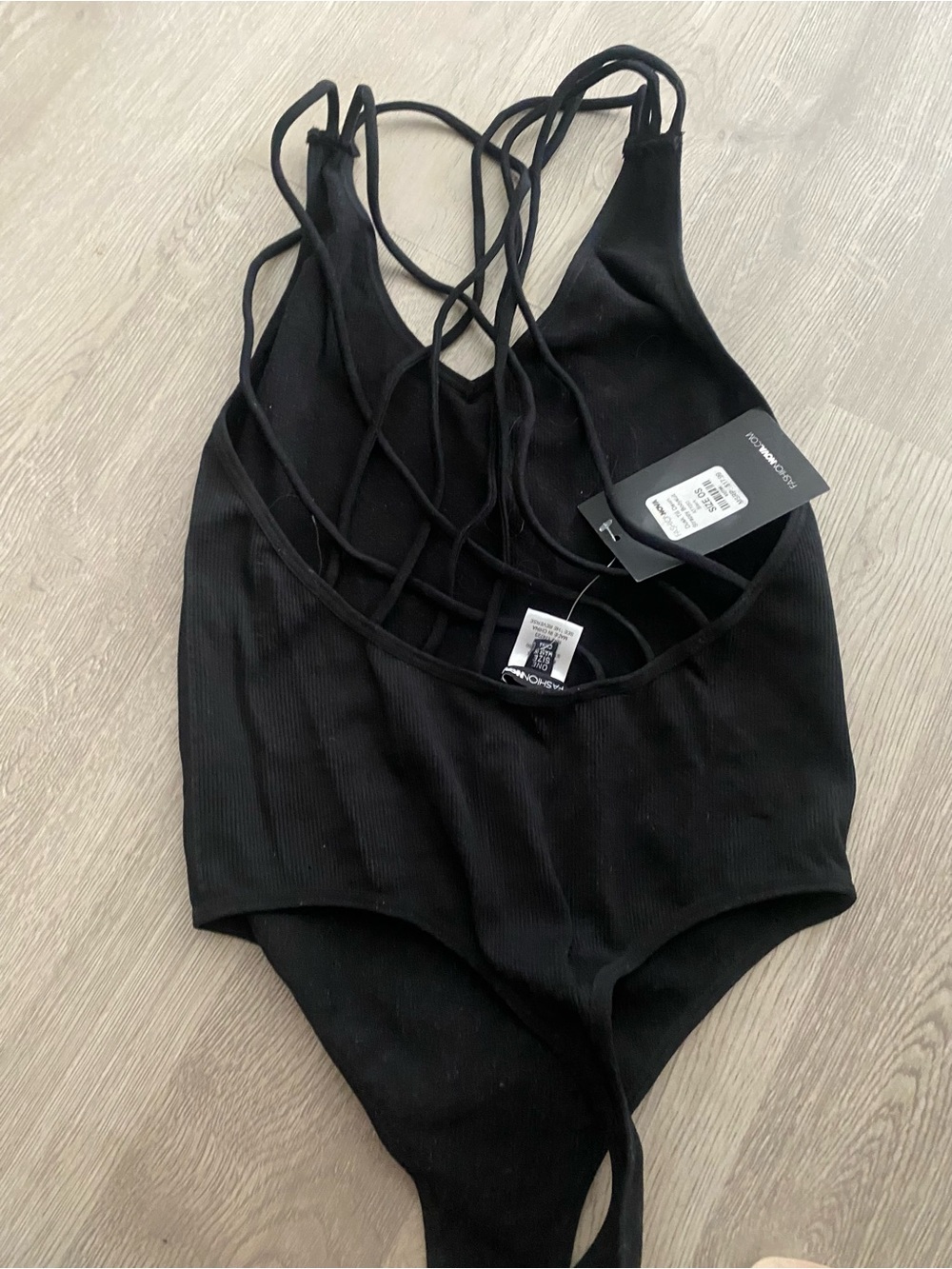 Fashion Nova NWT Strappy V-Neck Bodysuit - one size - Picture 2 of 2